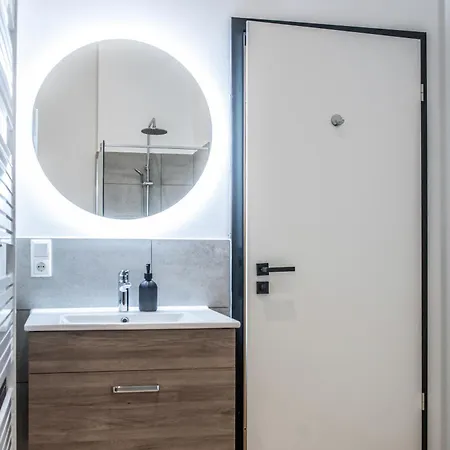 Oran 7 Apartment *